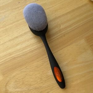 Real Techniques All Over Brush